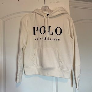 Soft and comfy sweatshirt by Polo!